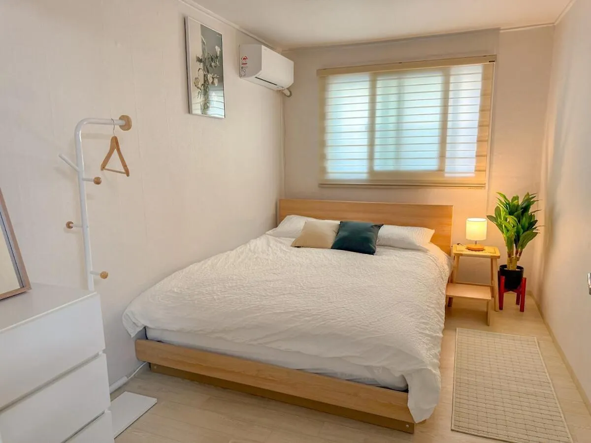 Fore Seongsu 3Rooms Seoul Apartment